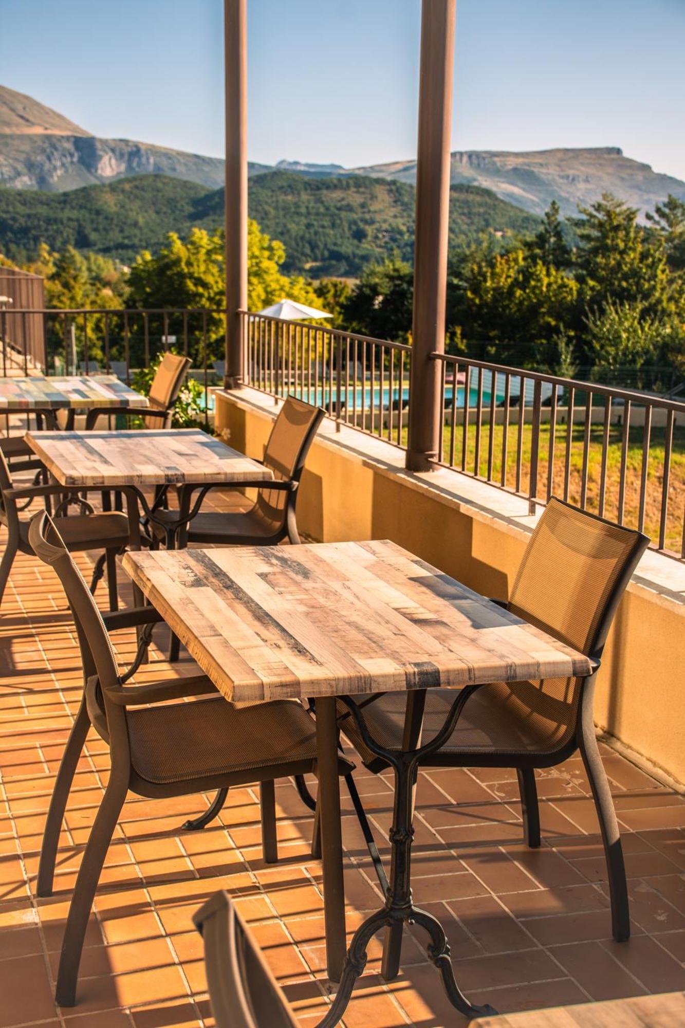 Hotel Le Panoramic - Votre Hotel Au Coeur Des Gorges Du Verdon La Palud-sur-Verdon Buitenkant foto